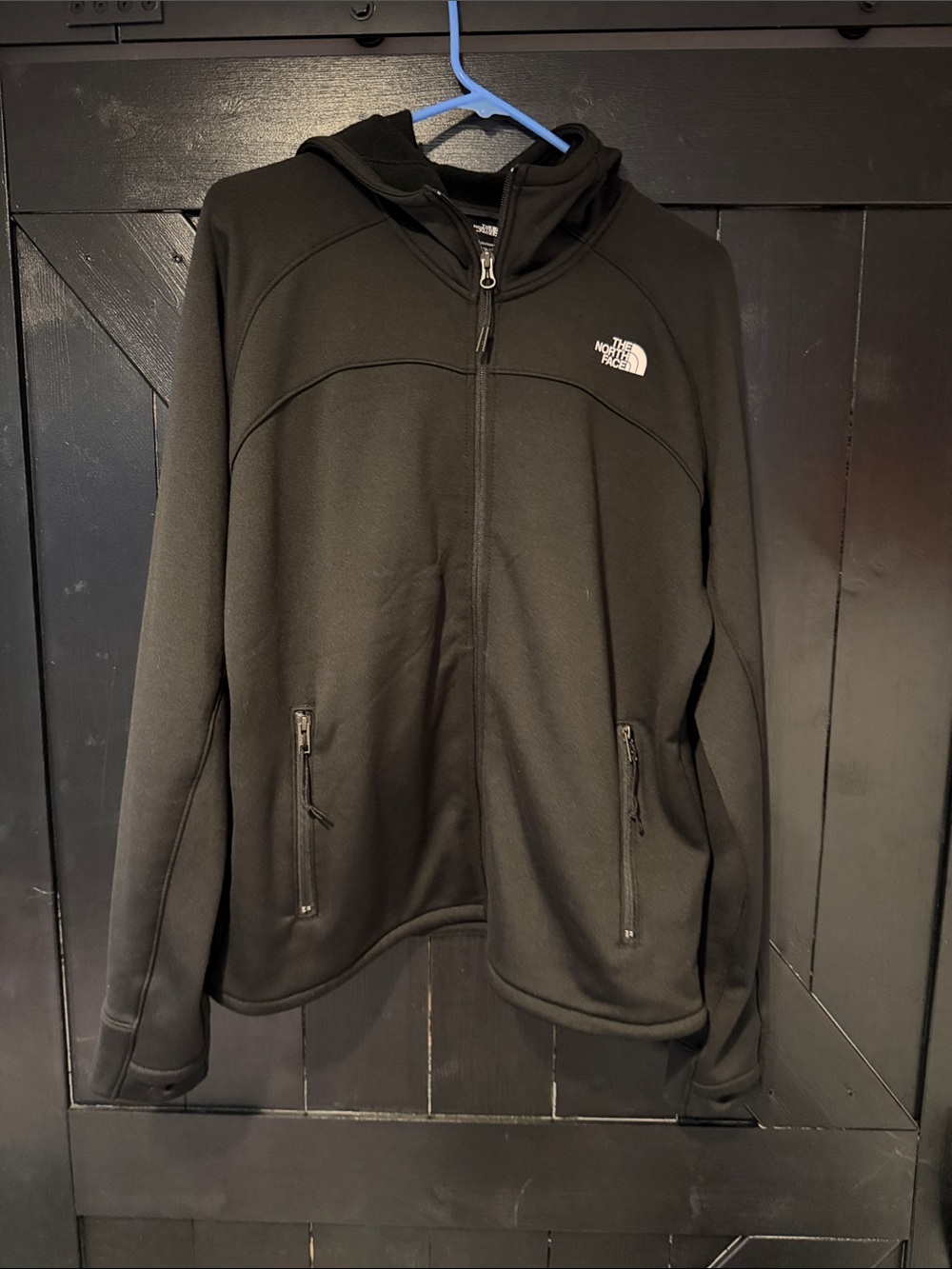 The North Face Womeb’s Black Lightweight Full-Zip Hooded Jacket